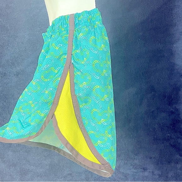 Pony athletic shorts size medium - Picture 3 of 8